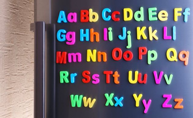 4-fridge-magnets-481243915
