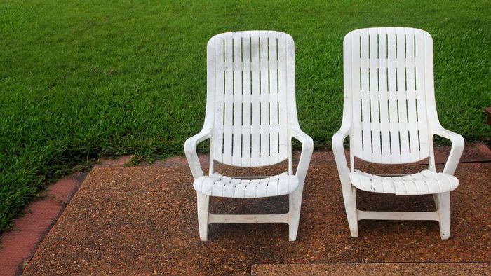 Top Solutions for Removing Persistent Stains from Plastic Patio Furniture