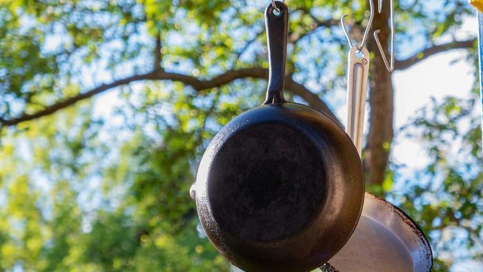 Top Kitchen Items to Wash Outdoors for Easier Cleaning