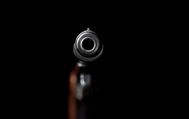 9-gun_000010124807_Small