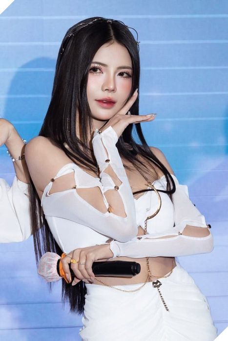 MC Mai Dora Giới Thiệu Phim Ngắn Về Chủ Đề Game Nhân Dịp Sinh Nhật Tuổi 30 (Phần 13)