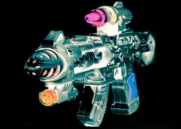 8a-ray-gun-179241367