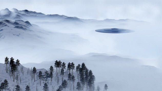 3b-ufo-mountains-614417442