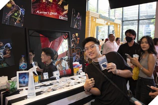 VALORANT Masters Bangkok 2025: Cặp Đôi Trẻ Hạnh Phúc Cùng Người Hâm Mộ Trải Nghiệm Niềm Vui Chung 4