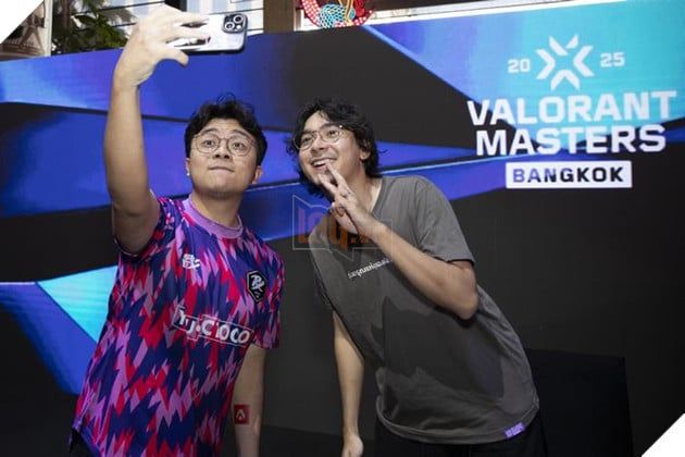 VALORANT Masters Bangkok 2025: Người Hâm Mộ Đổ Xô Chờ Được Gặp TenZ 6