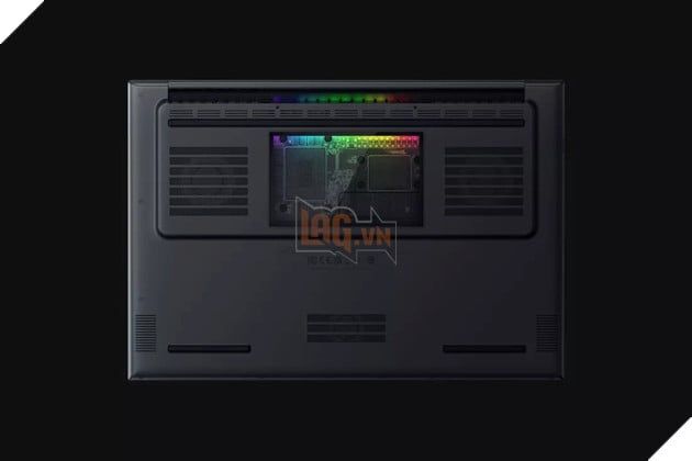 Razer giới thiệu Blade 18 phiên bản mới: Laptop gaming hiệu năng cao với màn hình kép độc đáo 3