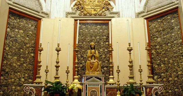 7-otranto-skulls
