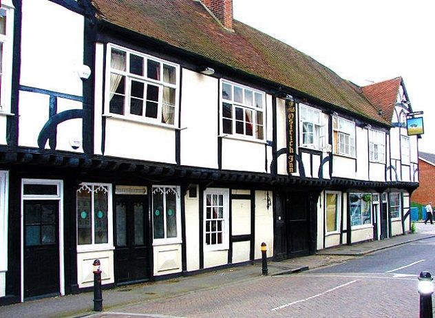 640px-Colnbrook_Village_Ostrich_Inn