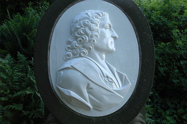 8- Johann Friedrich Bottger