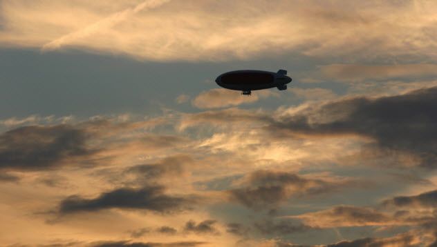2-airship_000000849139_Small