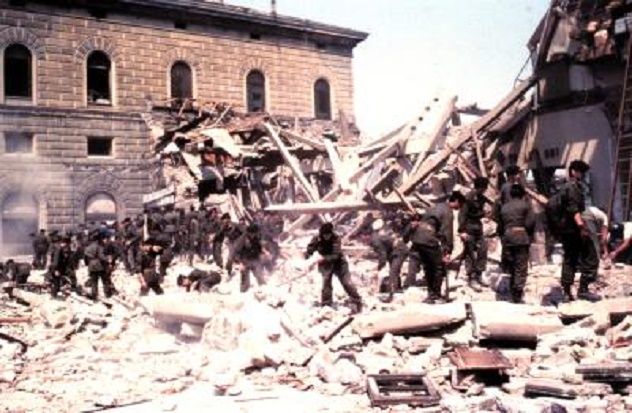 Strage_di_bologna_soccorsi_3