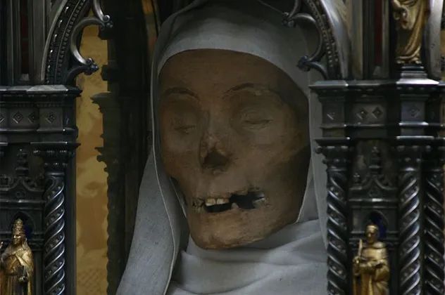 10- catherine