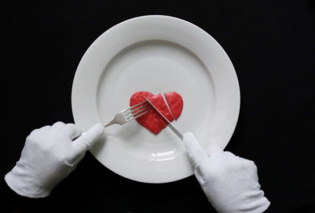 10-eat-human-heart-160561513