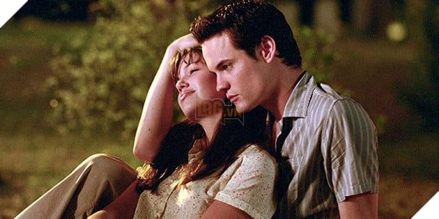 Làm Mới Lại Câu Chuyện Tình Tuổi Mới Lớn A Walk to Remember