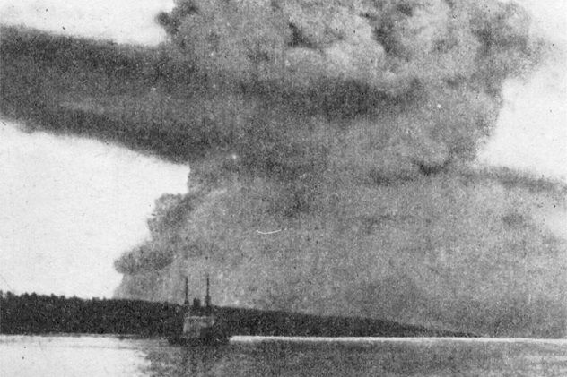 Halifax_Explosion_blast_cloud