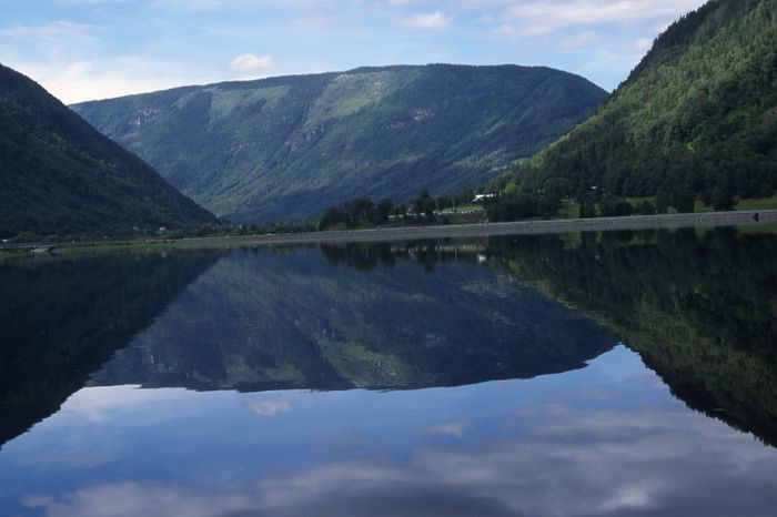 Lake Tinn