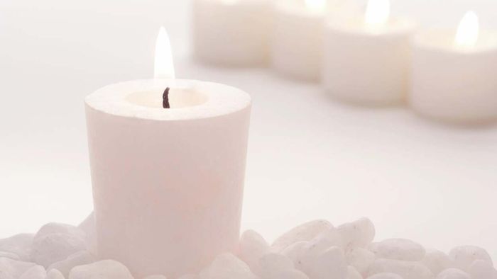 You're Making Mistakes When Burning Candles