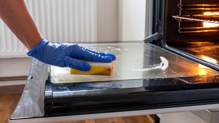 Oven cleaning solution
