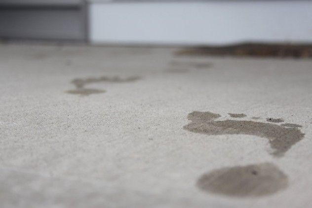 Wet_Foot_Prints