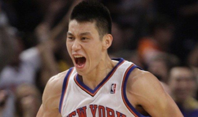 Jeremy Lin of the New York Knicks vs the Los Angeles Lakers E1342416907727