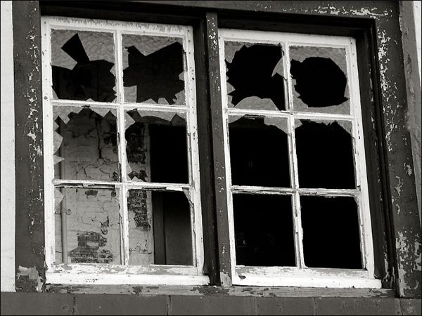 41782762.Crw 4126Bw