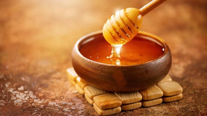 Creative Applications of Honey Outside the Kitchen