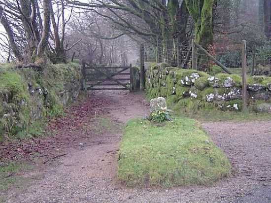 Kitty-Jays-Grave-2