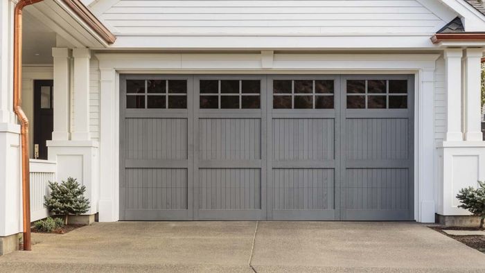 Selecting the Right Color for Your Garage Door