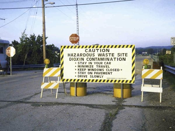 Times-Beach-Sign-3574086Ef15D4D074C74E8E12Af85938Ff4403Ba-S6-C10