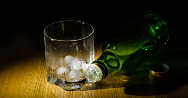 4-drinking-binge-483568320