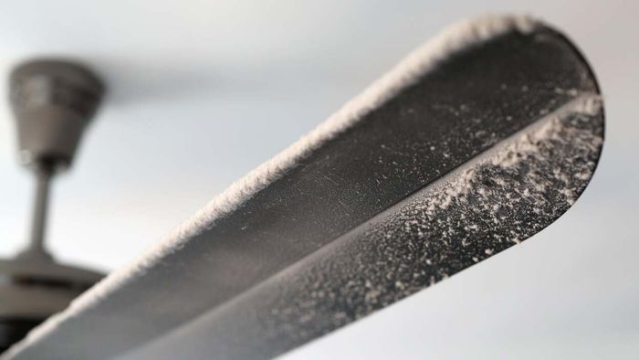 Give a Bladeless Ceiling Fan a Chance