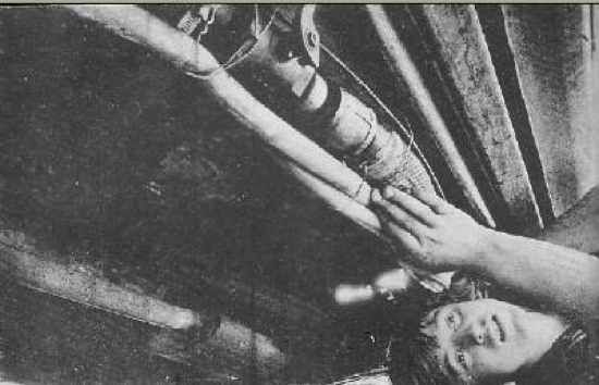 Ogle Under Car 400-1