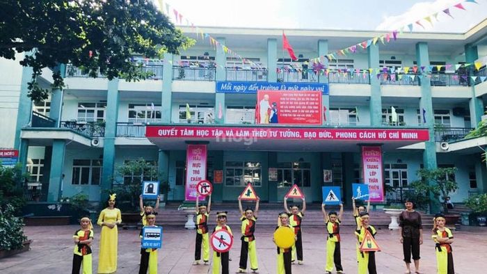 Trường Tiểu học Hà Lam