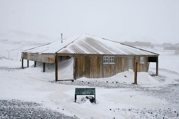 800Px-Scotts Hut Antarctica