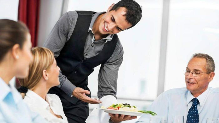 Mức lương trong ngành Quản trị Nhà hàng Khách sạn1