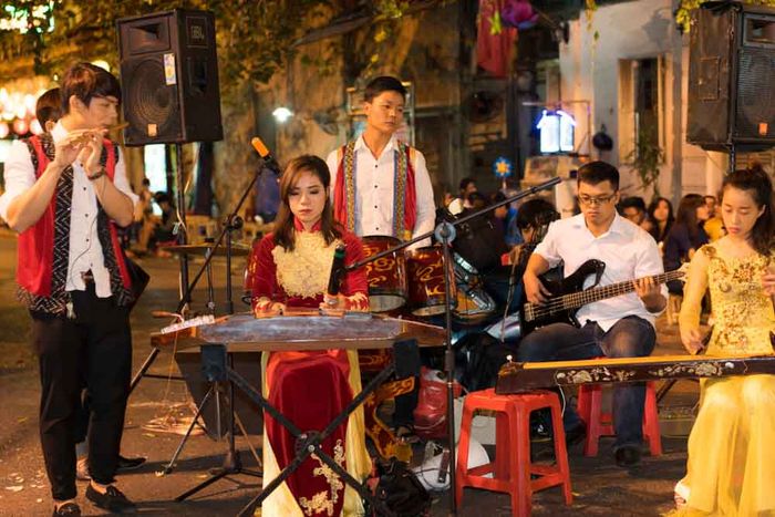 Traditional folk singing