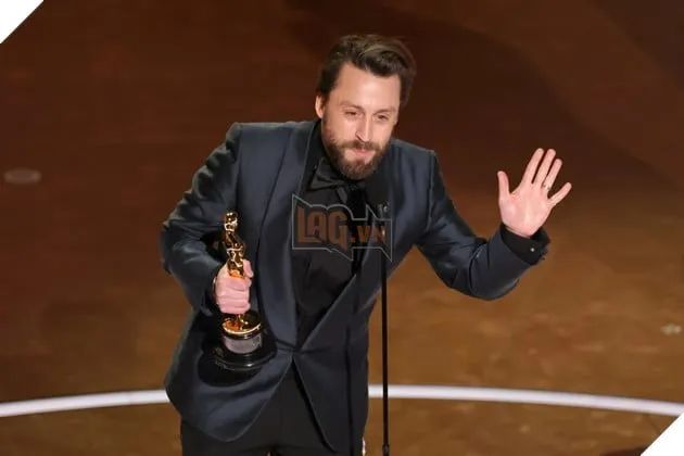 Macaulay Culkin Đã Khóc Khi Em Trai Kieran Đoạt Giải Oscar 2