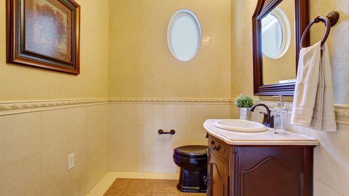 Understanding Why Two Half Baths Don’t Make a Full Bath: Key Real Estate Bathroom Facts