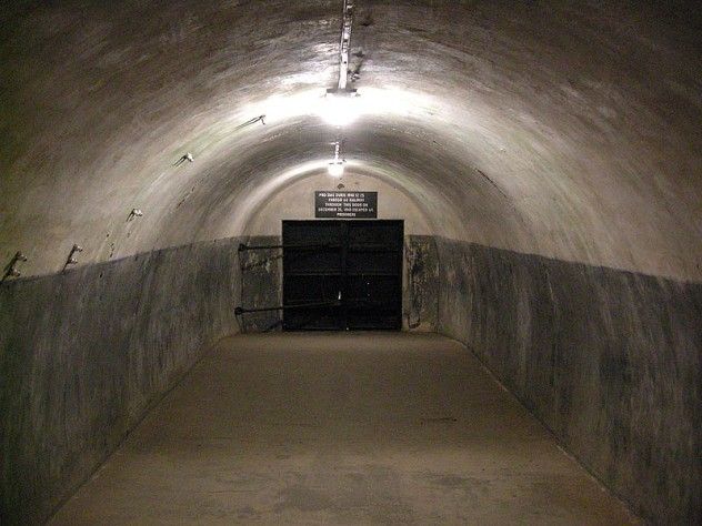 800px-IX_Fort_(2008-09-20)23