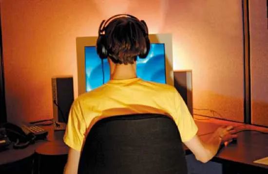 Teenoncomputer