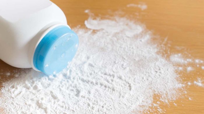 10 Creative Applications for Baby Powder That Go Beyond Babies