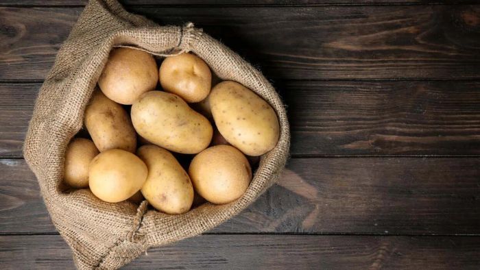 Creative Applications of Raw Potatoes for Common Home Tasks