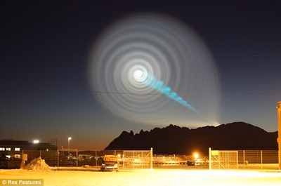 Crazy-Norwegian-Spiral-Lights-Night-Sky-4370-1260394247-5