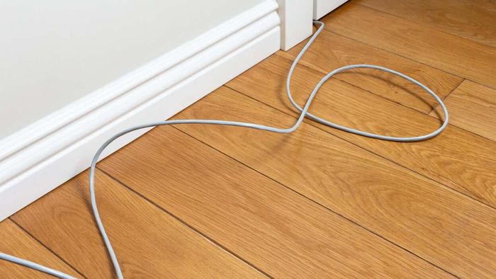 Exposed cords