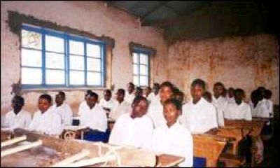 1535800 School300Bbc.Jpg
