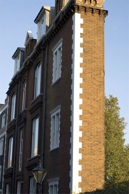 Thin House, London, Uk 1