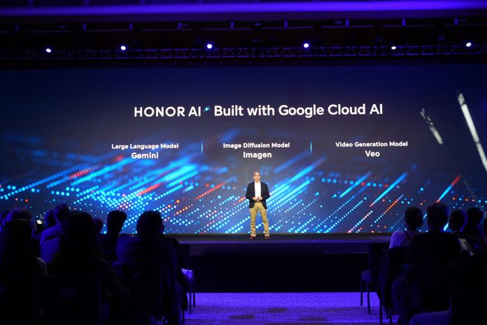HONOR đang hợp tác chặt chẽ với Google, Qualcomm và các đối tác công nghệ hàng đầu để phát triển và mở rộng hệ sinh thái AI.