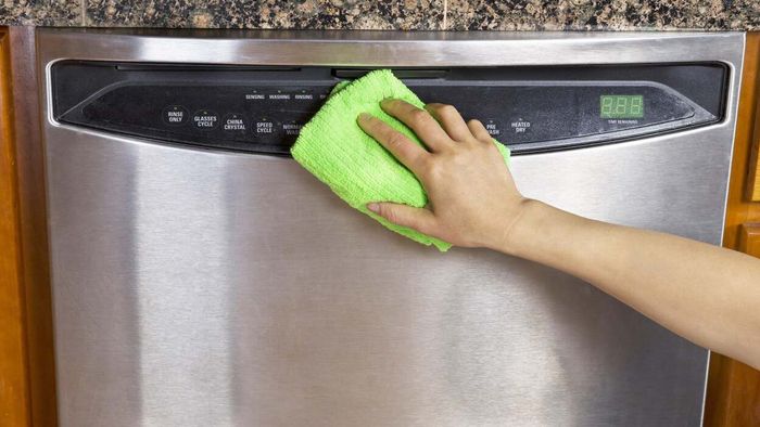 Polish stainless steel surfaces