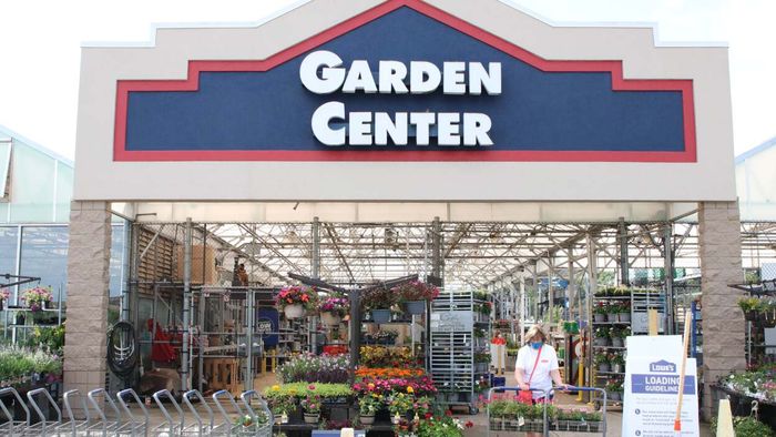 Get a Free Gardening Kit at Lowe's Every Week in April