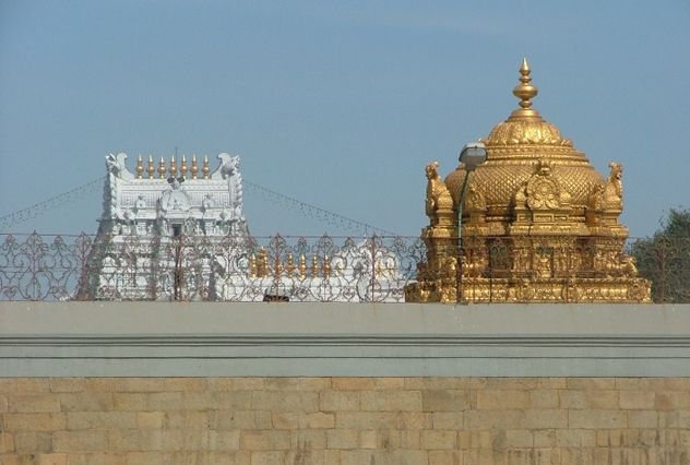 5_Tirumala_gopurams